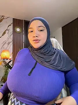 sweetmuslim01 online show from April 15, 2026, 11:49 pm