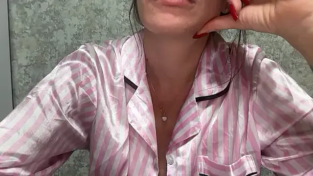 Angelinaa19 online show from March 23, 2026, 8:35 pm