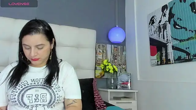 Sharon Tyga20 online show from November 19, 2025, 8:09 pm