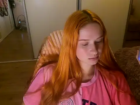RedheadFairy online show from November 7, 2025, 5:57 pm