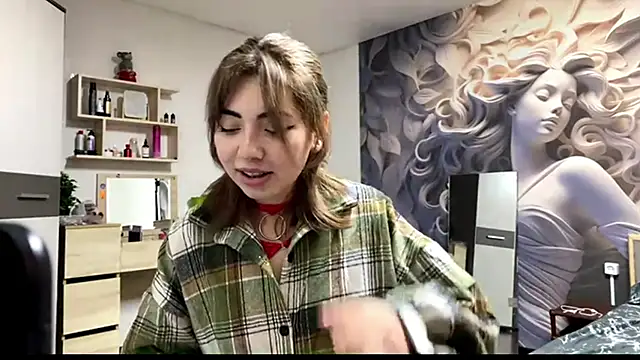 Snapshot of Evelinnight chatting on November 7, 2025, 5:13 pm Evelinnight online show from November 7, 2025, 5:13 pm