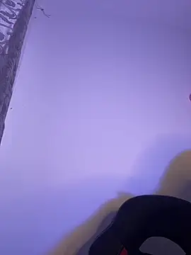 Snapshot of VIOLET_EF chatting on November 9, 2025, 8:07 pm VIOLET EF online show from November 9, 2025, 8:07 pm