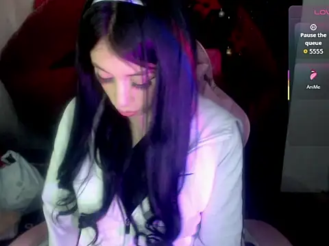 venus-foxy online show from December 2, 2025, 3:18 pm