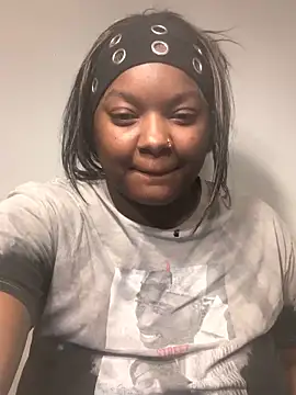 Fxncymuse online show from March 4, 2026, 5:46 am