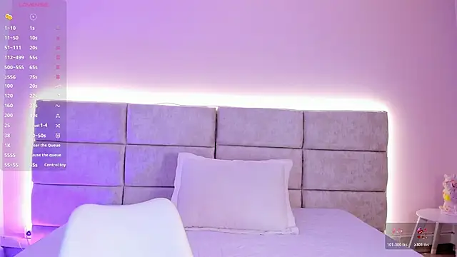 nia20  online show from November 22, 2025, 11:31 am