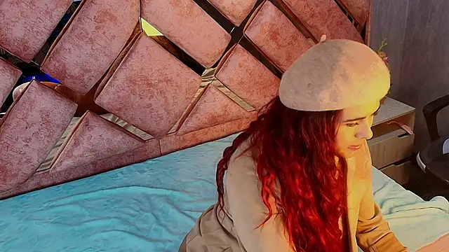 Snapshot of aprilrussell_ chatting on November 10, 2025, 1:10 pm aprilrussell online show from November 10, 2025, 1:10 pm