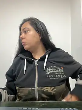 Snapshot of LorieFerrer chatting on November 14, 2025, 12:59 pm LorieFerrer online show from November 14, 2025, 12:59 pm