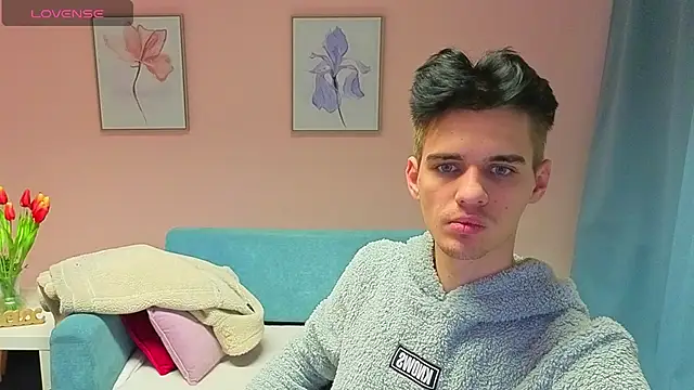 Snapshot of LiamMerci chatting on November 10, 2025, 7:18 am LiamMerci online show from November 10, 2025, 7:18 am