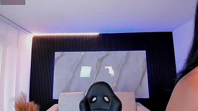 Saara Corraless online show from April 9, 2026, 6:57 pm