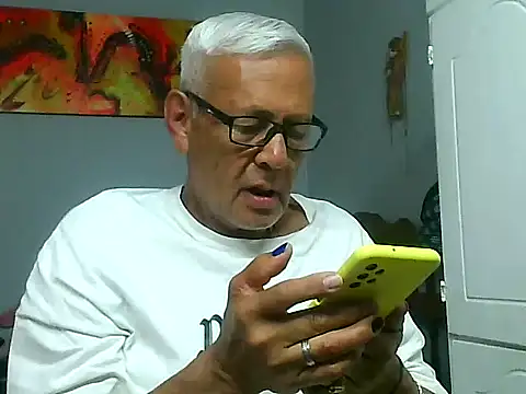 dirtysluttyfist online show from November 14, 2025, 2:05 pm