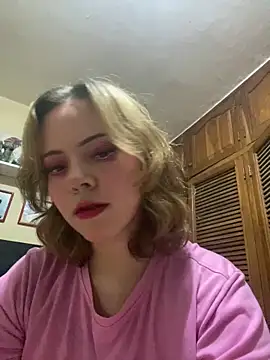 AnnaTylor online show from April 3, 2026, 6:11 am