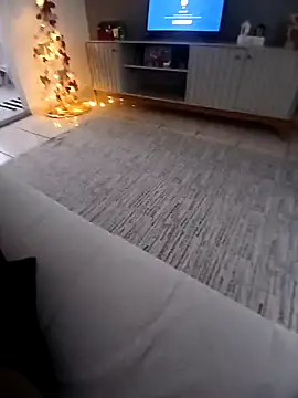 Snapshot of Oliveiracrf chatting on November 7, 2025, 7:03 pm Oliveiracrf online show from November 7, 2025, 7:03 pm