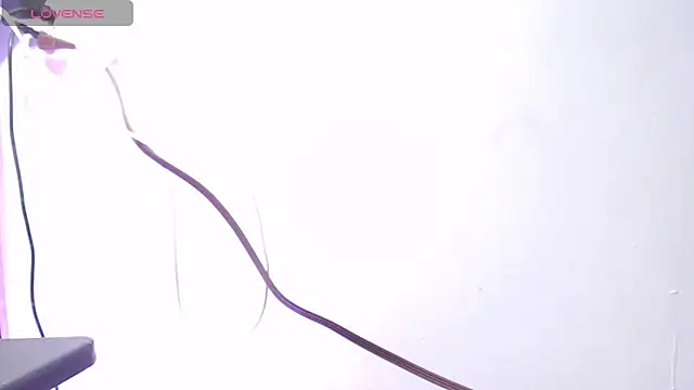 lolasweett  online show from December 4, 2025, 2:04 pm