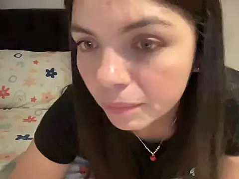 Snapshot of Mariana_Ve chatting on November 10, 2025, 3:27 am Mariana Ve online show from November 10, 2025, 3:27 am