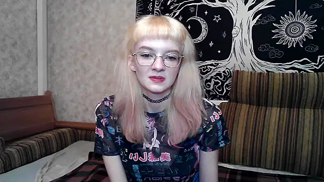 LixLee online show from November 13, 2025, 9:25 pm