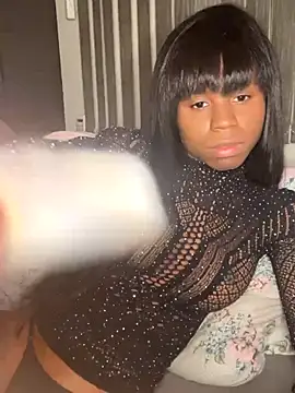 mayalouise online show from November 11, 2025, 4:01 am