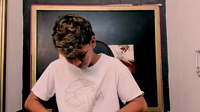 Timmy Kiing  online show from January 15, 2026, 9:18 pm