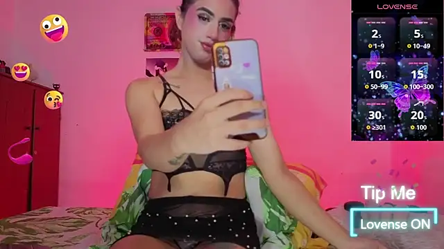 Snapshot of annahotdoll chatting on June 17, 2026, 5:14 pm annahotdoll online show from June 17, 2026, 5:14 pm