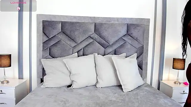 TahliaMoreau online show from February 26, 2026, 3:38 am