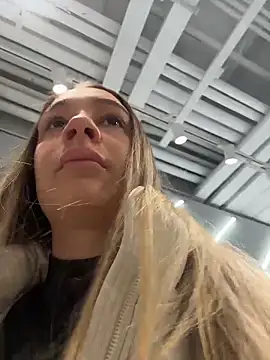 SashaCatt online show from February 9, 2026, 9:02 am