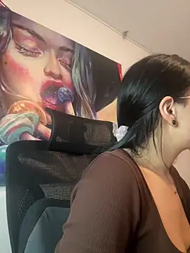 SCARLETT INK  online show from April 18, 2026, 10:21 pm