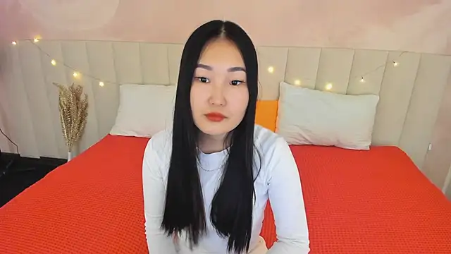 LanaMeiz online show from November 10, 2025, 9:30 am