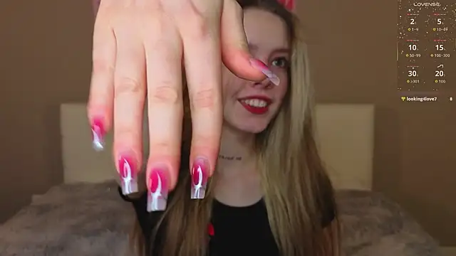 TiffinyMergist online show from February 8, 2026, 6:33 pm