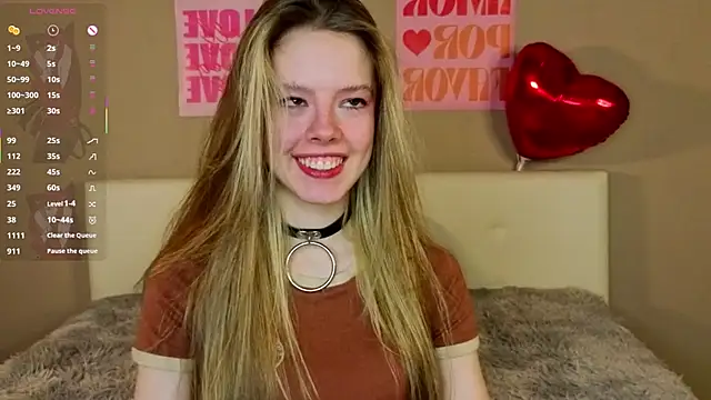 TiffinyMergist online show from February 18, 2026, 8:27 pm