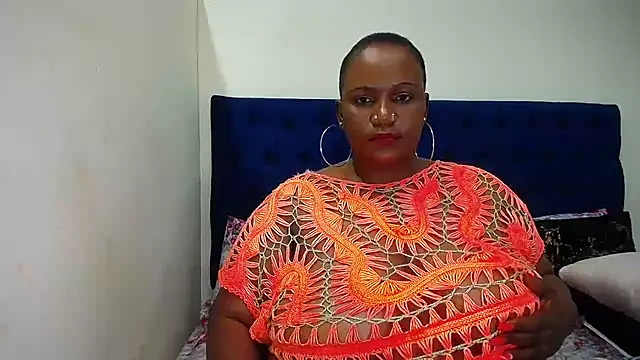 Snapshot of BMWWWXXX chatting on February 14, 2026, 4:42 am BMWWWXXX online show from February 14, 2026, 4:42 am