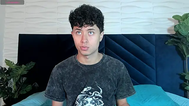 Noah dupont  online show from January 13, 2026, 11:59 am