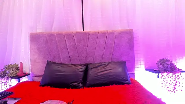 Snapshot of Victoriaa_Anderson chatting on June 10, 2026, 12:48 pm Victoriaa Anderson online show from June 10, 2026, 12:48 pm