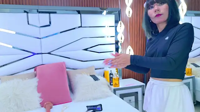 Snapshot of BunnySexyy18 chatting on December 21, 2025, 7:43 pm BunnySexyy18 online show from December 21, 2025, 7:43 pm