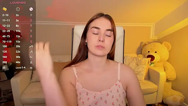  cutie  angel  online show from November 24, 2025, 9:20 am