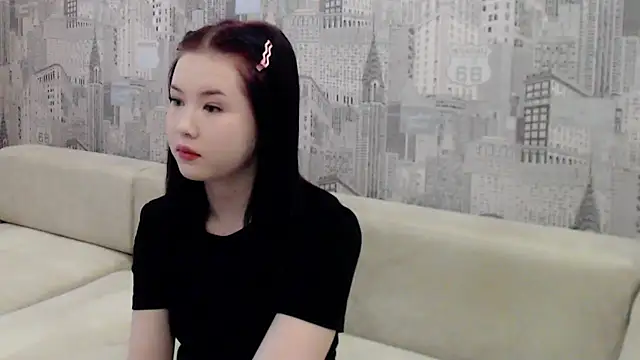 Snapshot of RadyBoonmee chatting on December 19, 2025, 8:32 am RadyBoonmee online show from December 19, 2025, 8:32 am