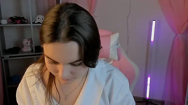 FrancescaCavaliere online show from November 29, 2025, 9:12 am