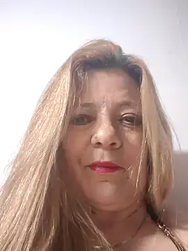 karlaanqui1 online show from March 15, 2026, 9:26 am