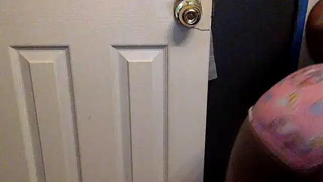 0shunsquirts online show from April 10, 2026, 7:13 am