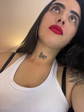 Snapshot of _Naomi_Fox_ chatting on December 18, 2025, 6:52 am Naomi Fox online show from December 18, 2025, 6:52 am