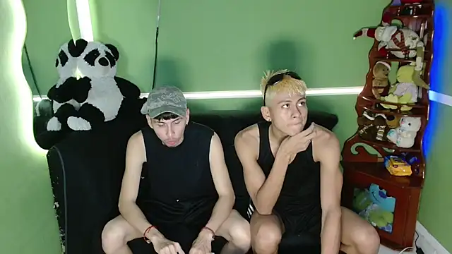 Kurt williams1 online show from December 3, 2025, 1:02 am