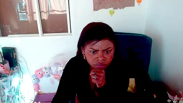 Rey lizeth73 online show from June 12, 2026, 9:03 pm