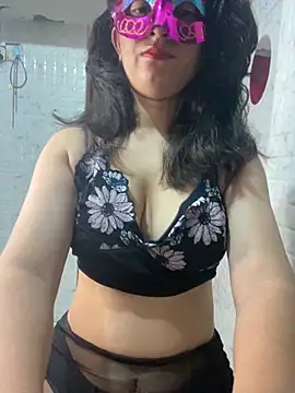 Red Queen 11 online show from November 21, 2025, 6:50 pm