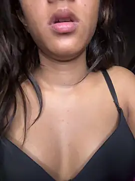 Snapshot of Your___Moonlight chatting on February 11, 2026, 9:53 pm Your Moonlight online show from February 11, 2026, 9:53 pm