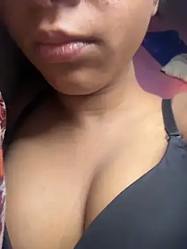 Snapshot of Your___Moonlight chatting on March 16, 2026, 6:45 pm Your Moonlight online show from March 16, 2026, 6:45 pm