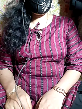 HotGirl23231 online show from April 23, 2026, 5:37 pm