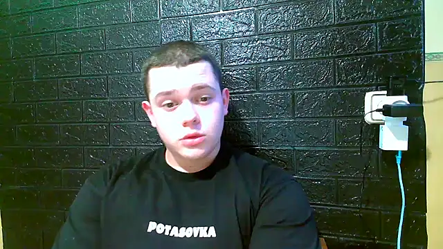 Snapshot of CuteButNaughty_ chatting on December 22, 2025, 8:28 pm CuteButNaughty online show from December 22, 2025, 8:28 pm