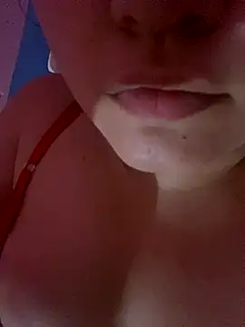 Melona1122 online show from December 1, 2025, 8:58 pm