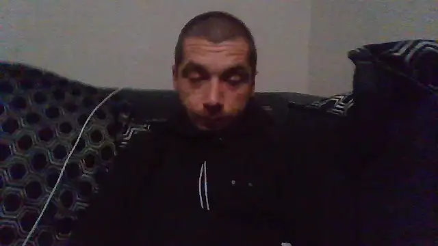 Kinkycouple142 online show from April 15, 2026, 7:54 pm