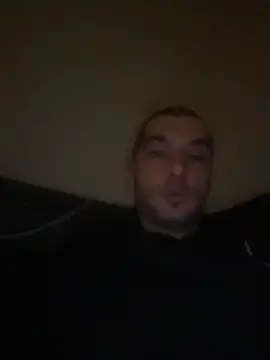 Kinkycouple142 online show from April 21, 2026, 11:51 pm