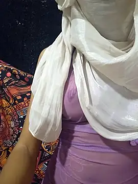 Sachi girl001 online show from November 14, 2025, 4:17 pm