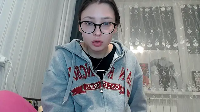 Snapshot of your__gena chatting on November 25, 2025, 2:06 pm your gena online show from November 25, 2025, 2:06 pm